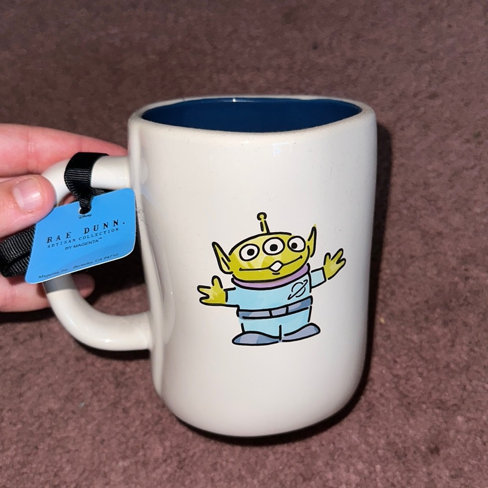 Rae Dunn the claw mug